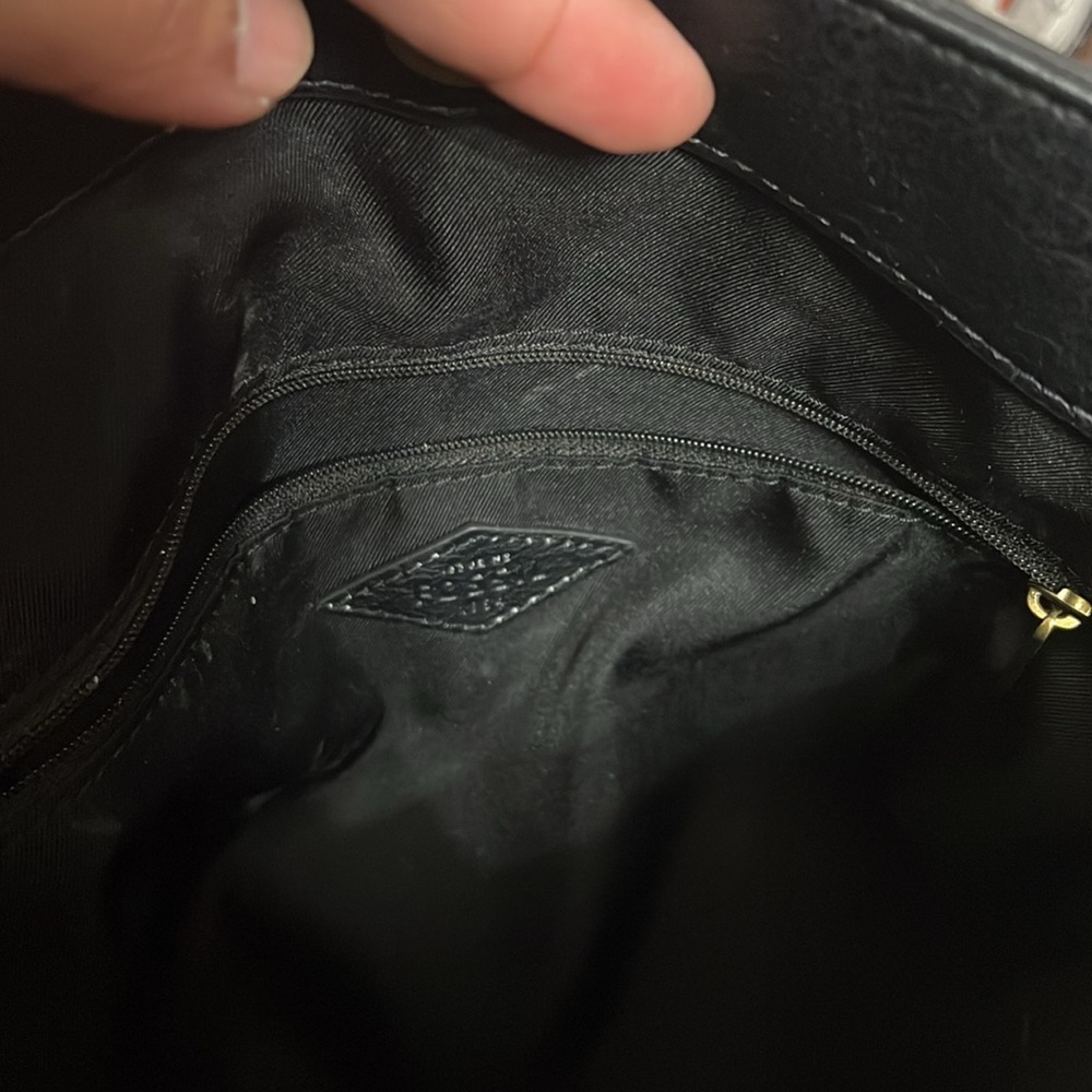 Fossil Black Shoulder Bag Sleek Design - Picture 13 of 14
